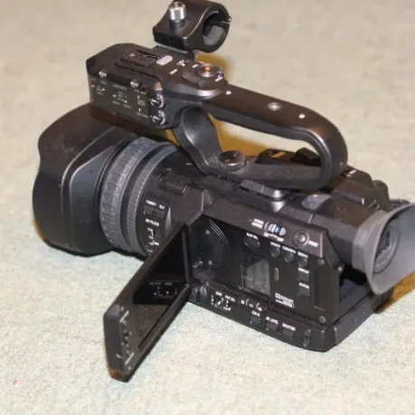 JVC-4KCAM-GY-HM200