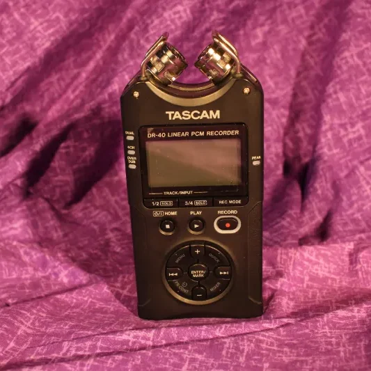 TascamDR40_FrontView